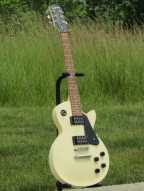 3_epi_les_paul_studio.png