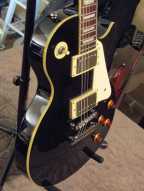 3_epiphone_les_paul.jpg