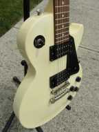4_epi_les_paul_studio.png